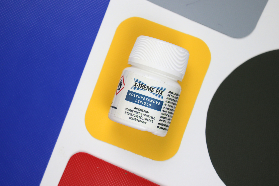 glue - detail1